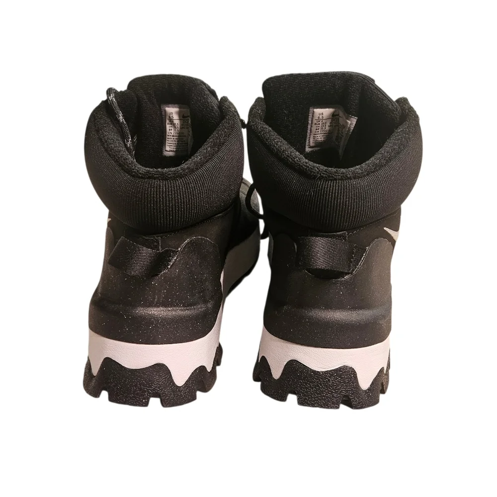 Nike Women's Black Sneakers